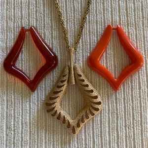 Vintage Sarah Coventry 3 in 1 necklace